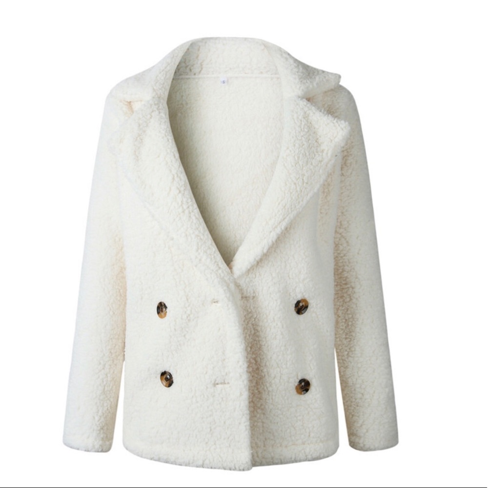 ✨HP!✨White Colored Cozy Plush Fleece Coat✨ - Picture 2 of 5